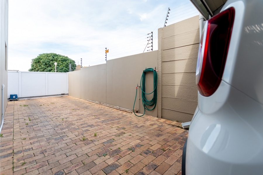 3 Bedroom Property for Sale in Laaiplek Western Cape